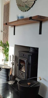 Oak Fireplace mantle shelf (with brackets!)