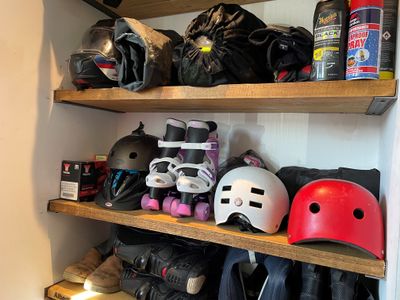 Alcove Shelves at 18cm deep with alcove brackets