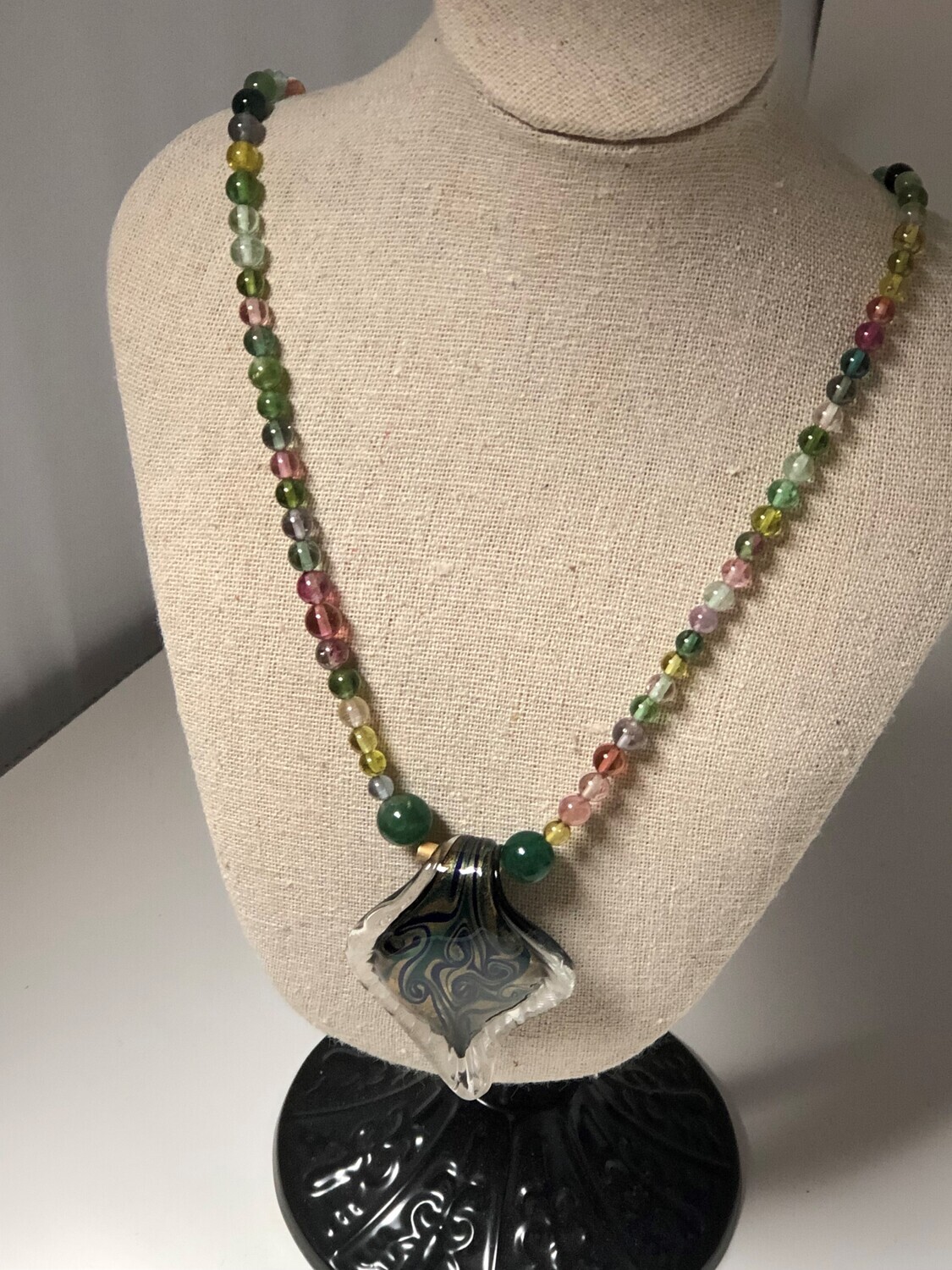 Collier tourmaline et pendentif en murano