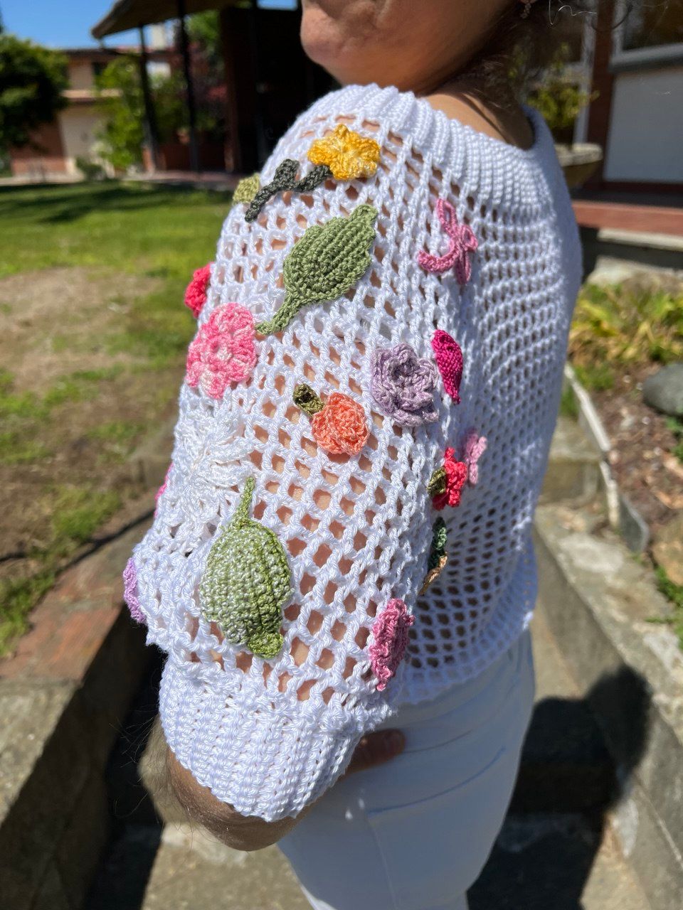 Pattern Maglia a rete con fiorellini
