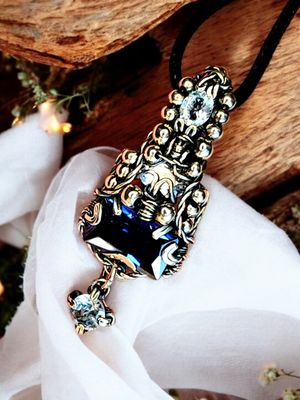 &quot;Elmirë&quot; - Star Jewel Pendant