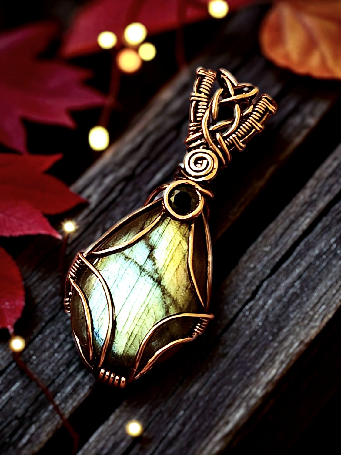 Celtic Shadows - Labradorite Pendant in Copper