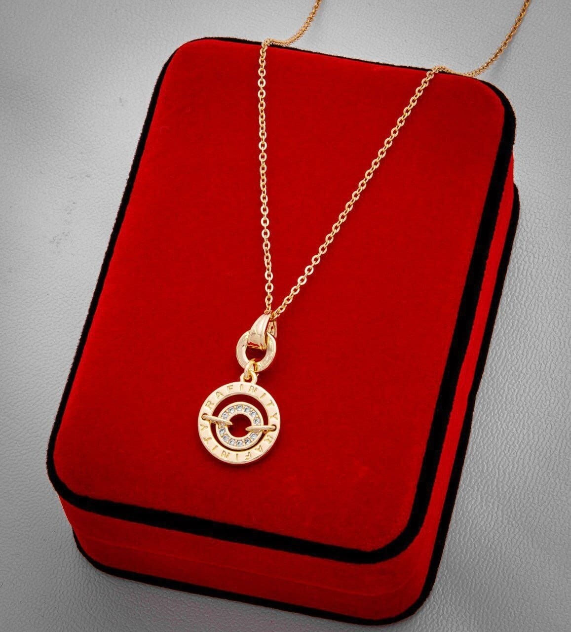 🔴collier 
🔴Acier 
🔴Prix