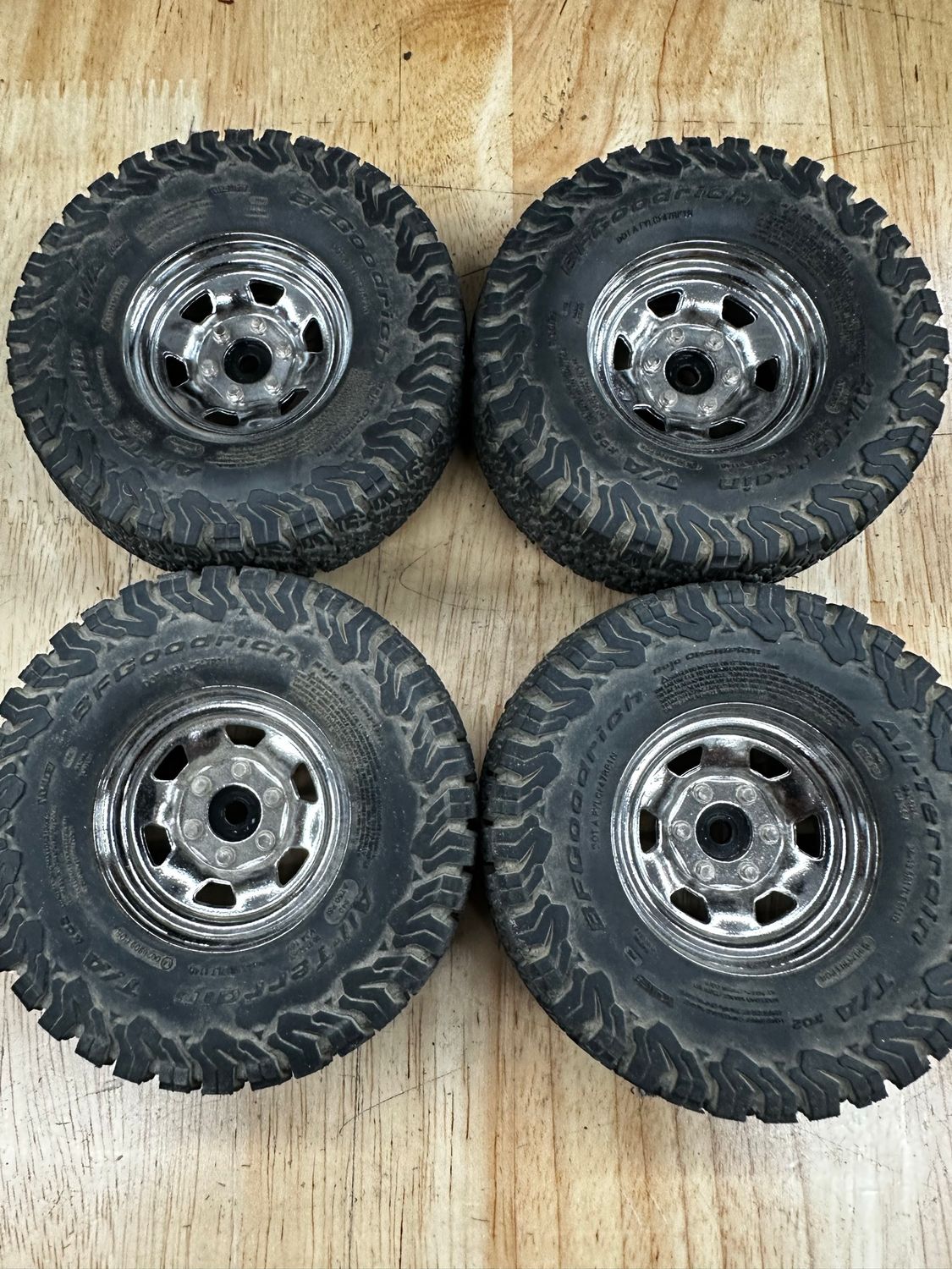 RC4wd 1.7 SR5 Toyota Wheels with BFG AT&#39;s