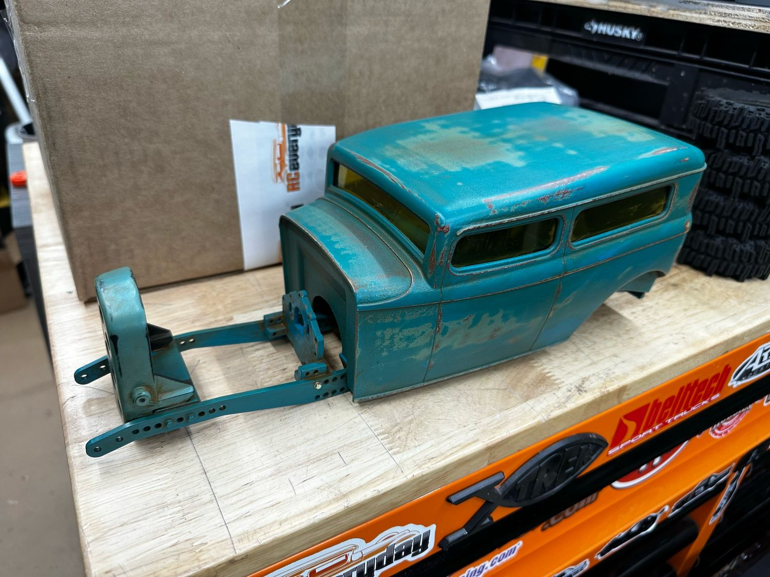 Full Weathered Hot Rod Sedan &amp; chassis set