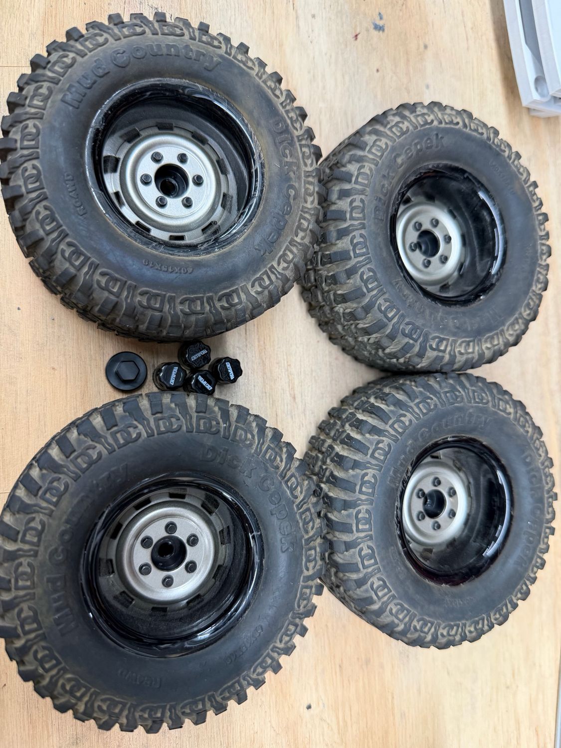 RC4wd 1.9 Midnight Edition Wheels, Tires, caps Used