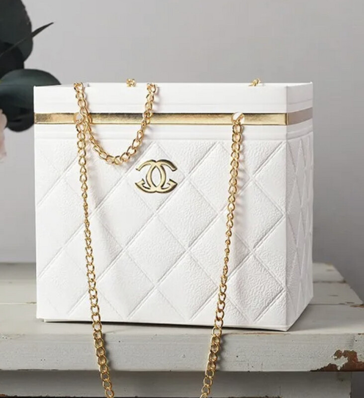 4 White CC Flower Box