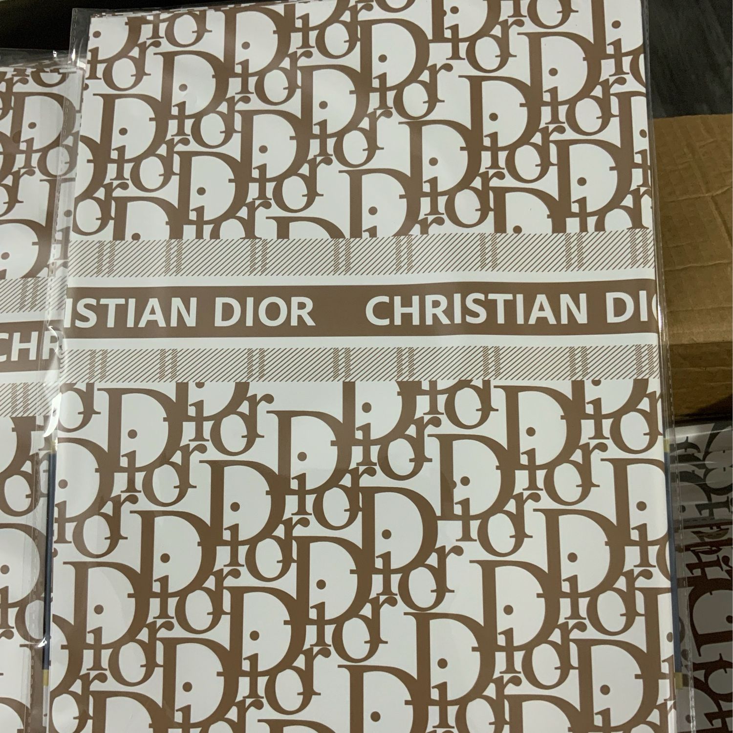 Dior Light Brown 20 Sheets