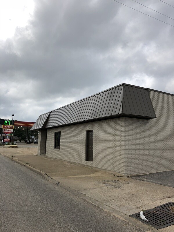 517 & 521 W. Kingshighway, Paragould