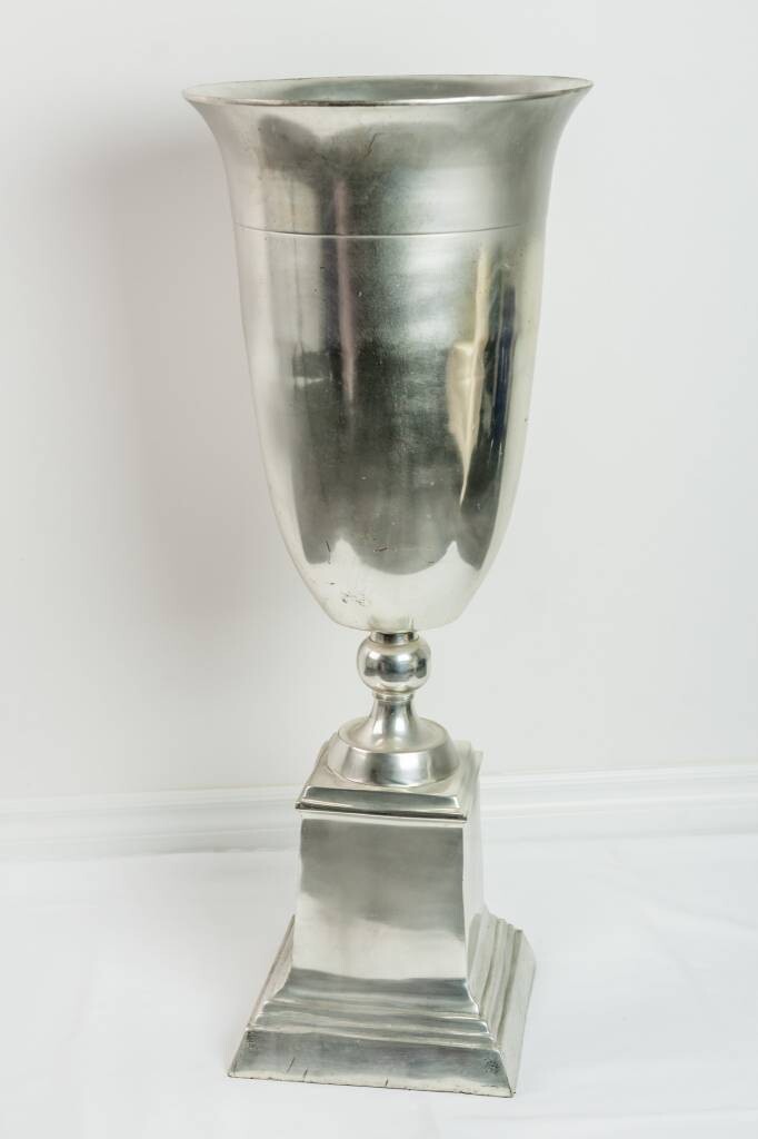 Rental-Steel Large Urns-1Day