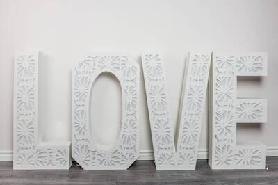 Rental-Love Sign-Large-1Day