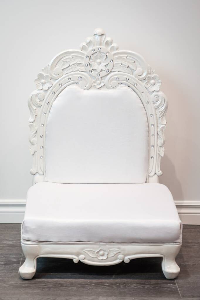 Rental-Elegant White Chair with Pad-1 Day