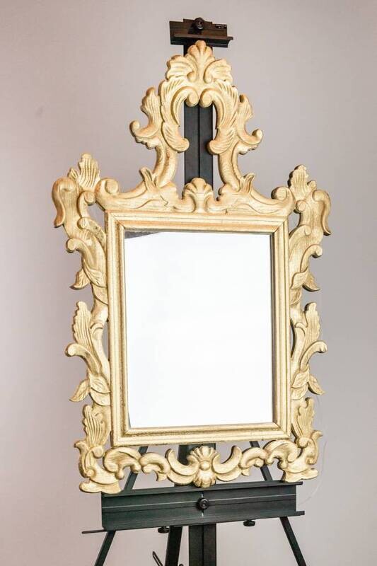 Rental-Large Gold Frame-1Day