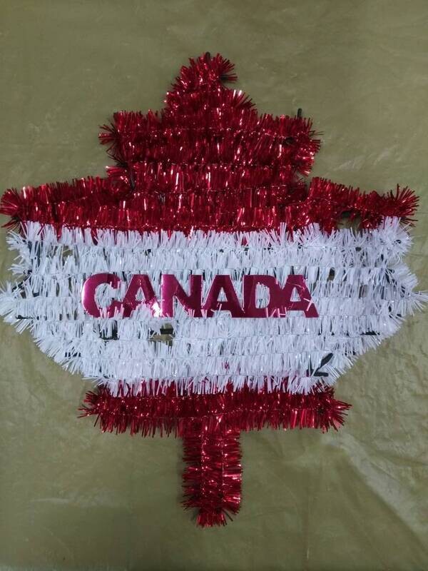 Canada Tinsel Maple Leaf Wall Decoration