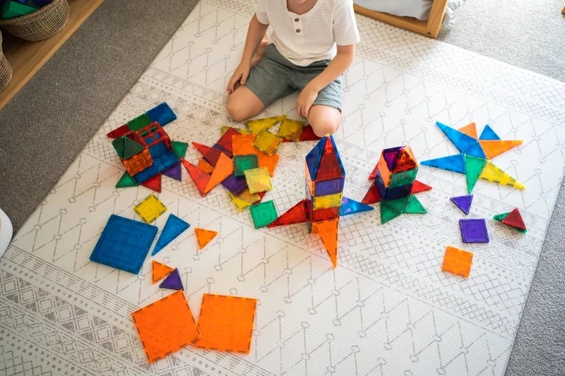 Learn & Grow Magnetic Tiles- Base Pack  -64 Piece set