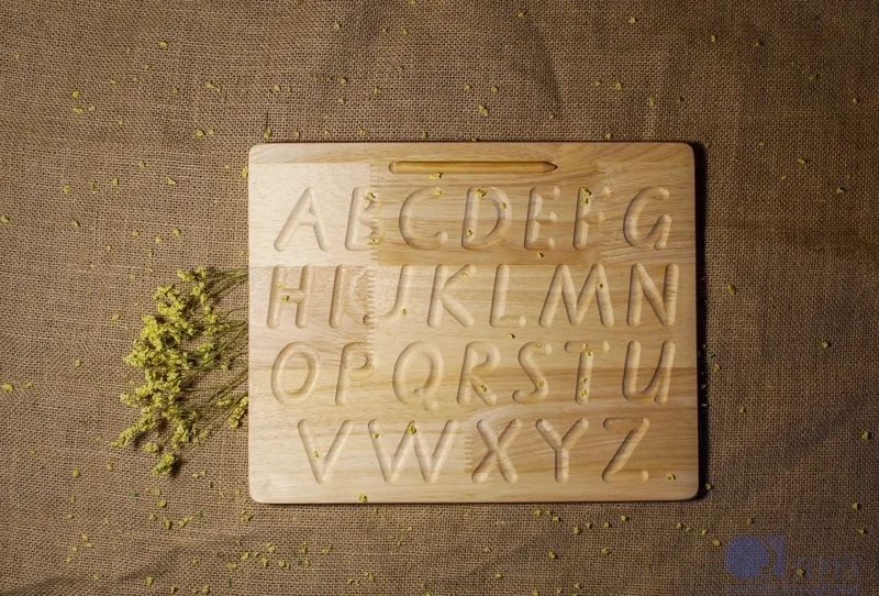 QToys Capital Letter Writing board