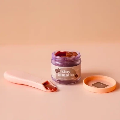 Tiny Harlow Tiny Tummies chocolate pudding food jar and spoon set