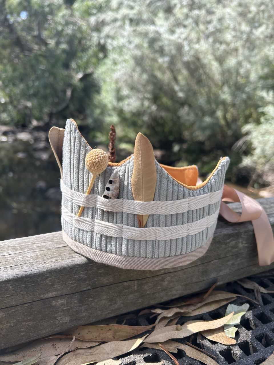 Adventure Crown Green