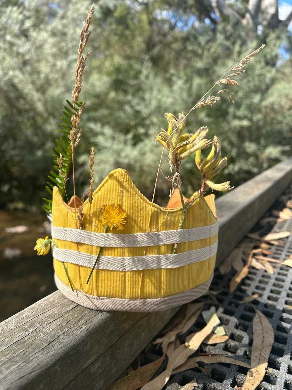 Adventure Crown Yellow Adventure Crown Yellow