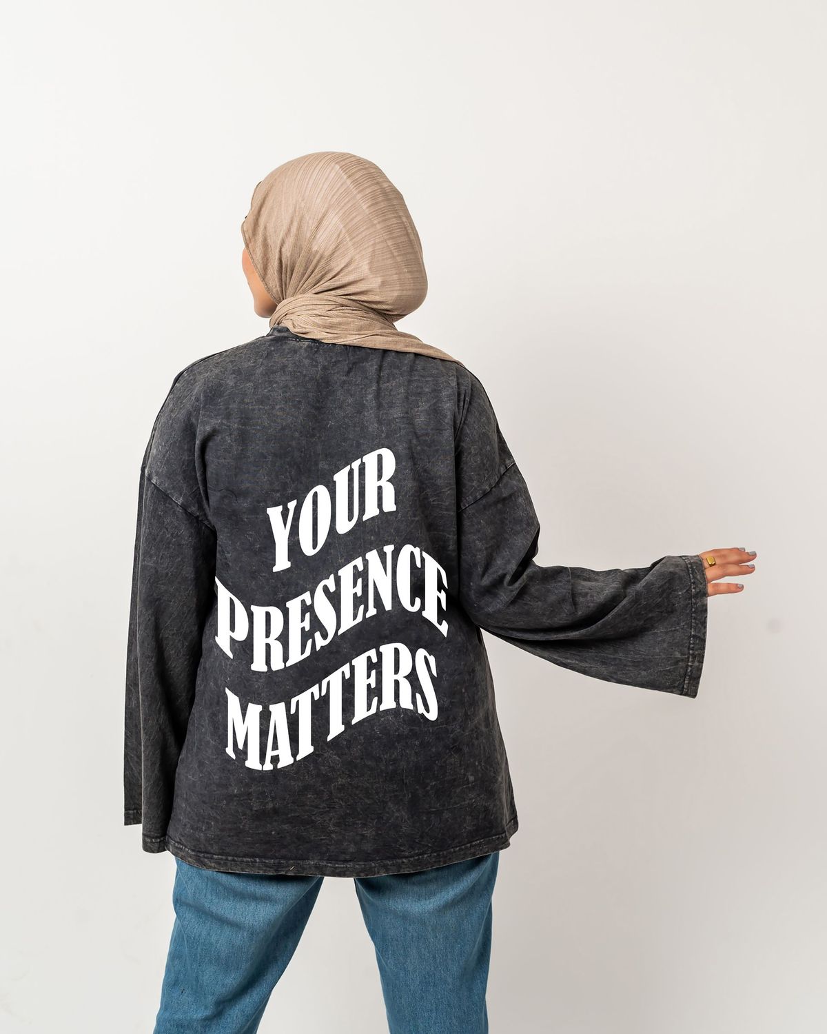 YOUR PRESENCE WIDESLEEVES WASHED T-SHIRT