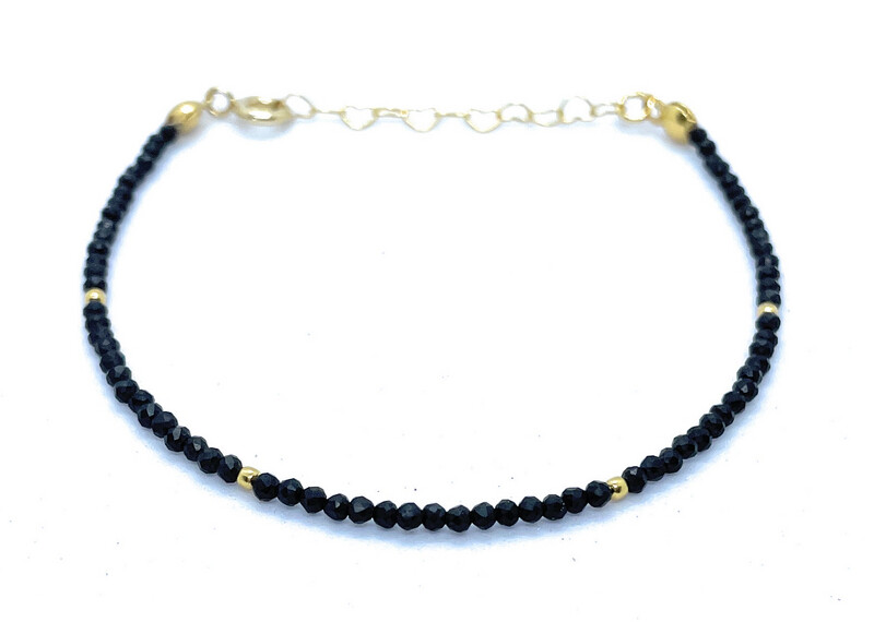 Pulsera de shungita de 2 mm de grosor plata de primera ley chapada en oro amarillo de 24K ajustable de 16cm a 19cm 