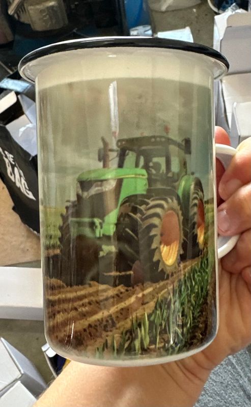 Enamel camping mug