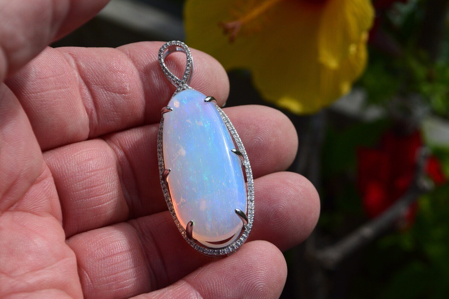 47 cwt  Untreated Earth Mined  Opal in Pendant  Independent Master Valuer Appraisal: 8,695 BEFORE SETTING. See Video