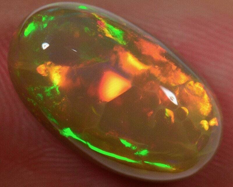 5 cwt  Untreated Earth Mined Dark Based Opal . Independent Master Valuer Appraisal: $1,145