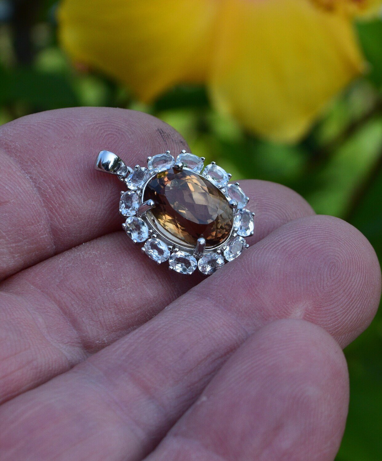 Topaz Pendant, 9.11 cwt. Natural Earth Mined . 13.8x9.6x8.3 mm. See Video