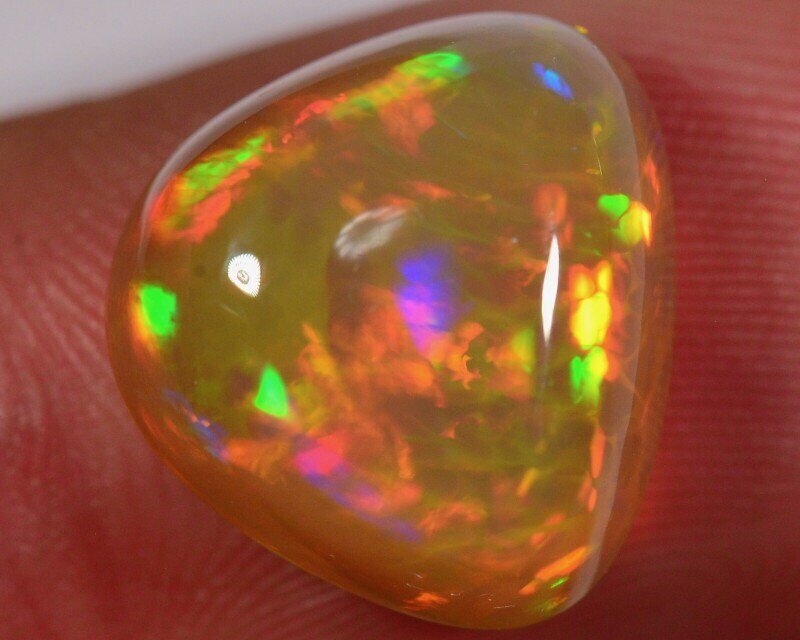 Opal. 6 carats. Untreated . Appraised by Independent  Master Valuer for $1,050