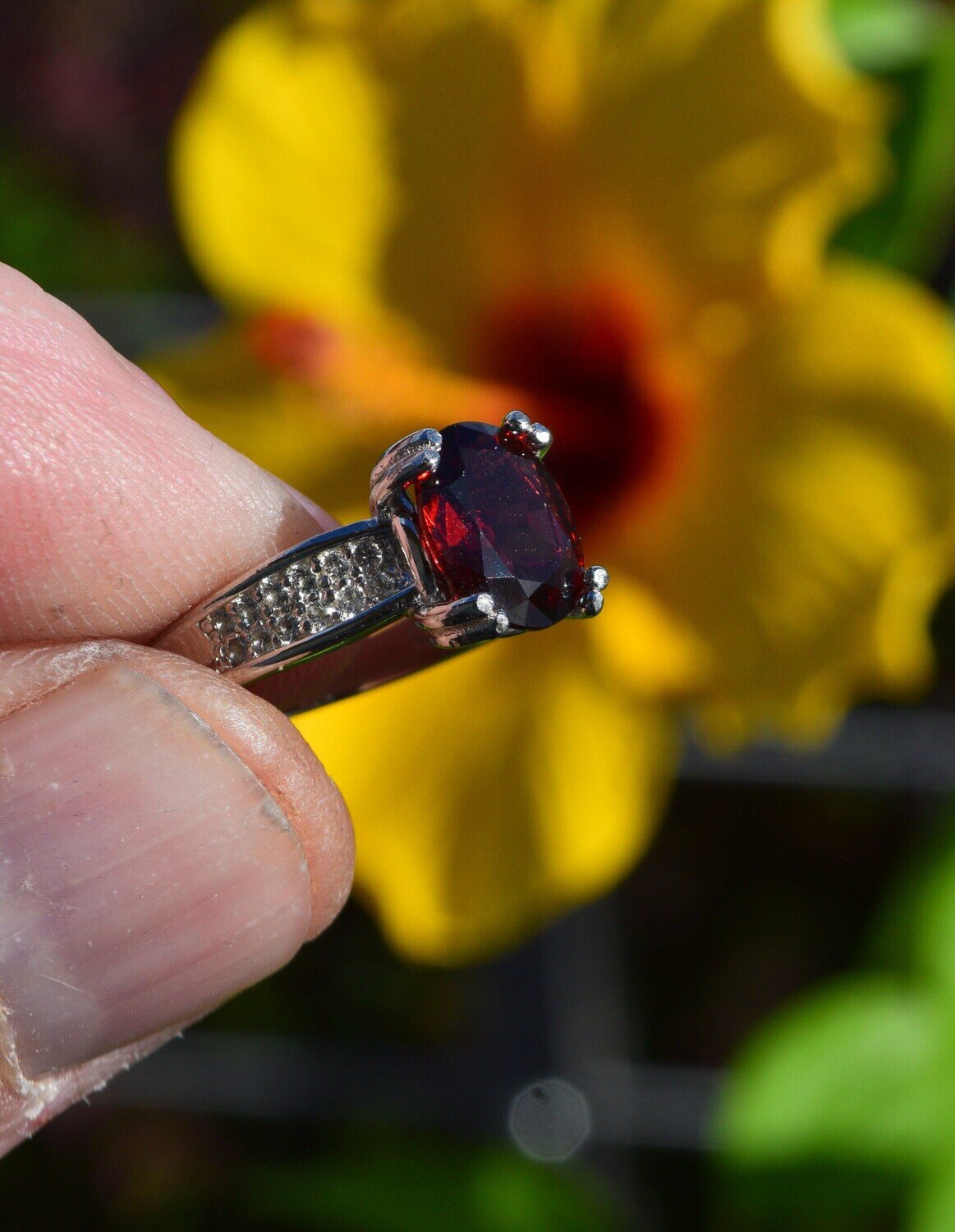 Size 7 Ring. Rhodolite Garnet.  2.5 cwt. Natural Earth Mined . 9.6x8mm. See Video