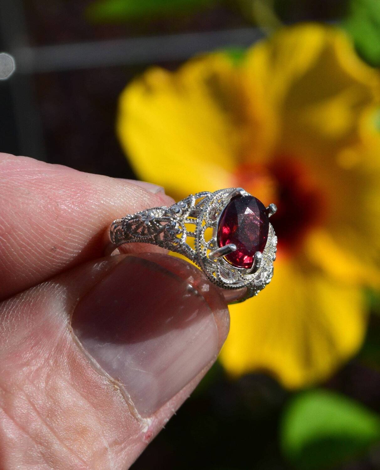 Size 7 Ring. Garnet Ring. Rhodolite Garnet.  2.3cwt. Natural Earth Mined . 8.8x6.5 mm. See Video