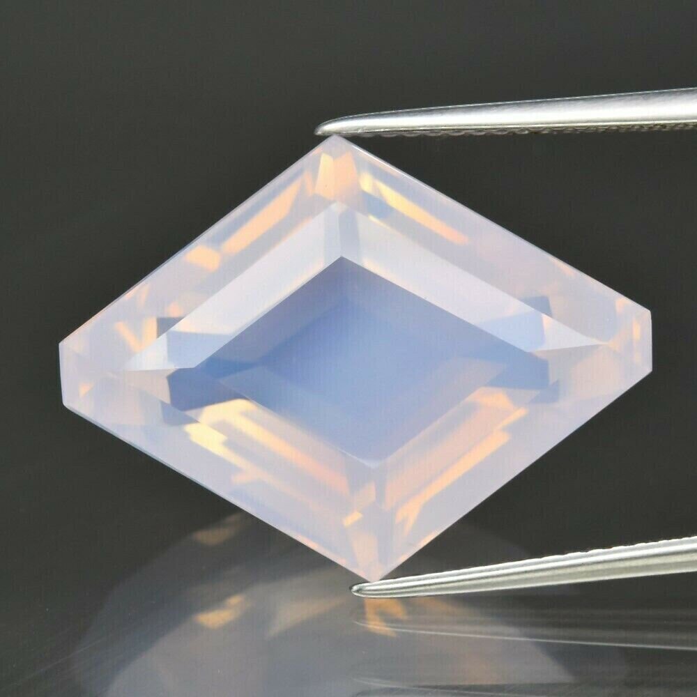 17.4 cwt Amethyst. . Rose de France. Earth Mined, No Treatments. Video