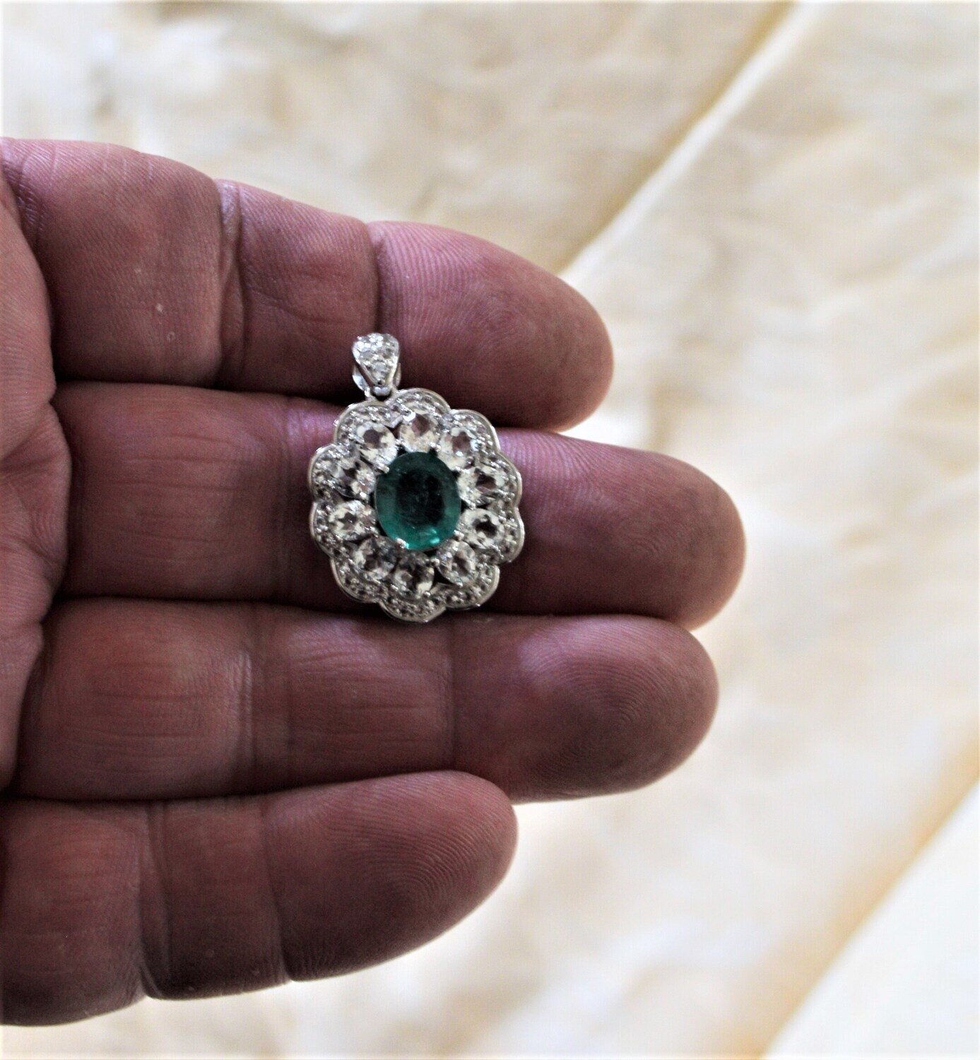 Emerald Pendant. Appraised by  Independent Master Valuer for $1,975.See  IMPORTANT NOTE