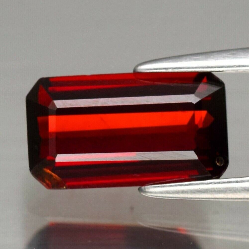 2.2 cwt Untreated Spessartite Garnet...Why Settle for Imitations?9.2 x 5.3 x 3.5 mm. See Video
