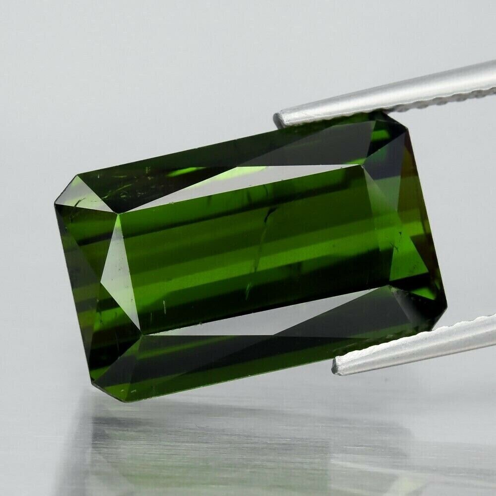 Tourmaline. Approx.  8.3cwt.  Natural Earth Mined. 15.4x10x5.8mm. October Birth Stone. Unheated. See Video