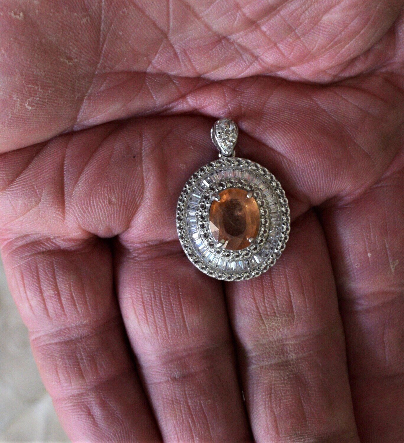 Sapphire Pendant  6.77 Sapphire ,Earth Mined .  See Video
