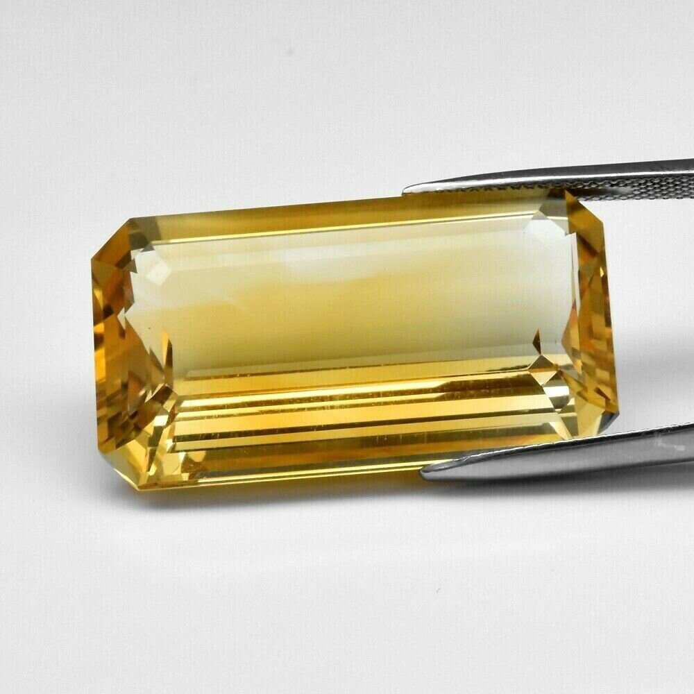 Citrine, Approx.  45cwt.  Natural Earth Mined.  31.5x17x10.5mm. Unheated. See Video