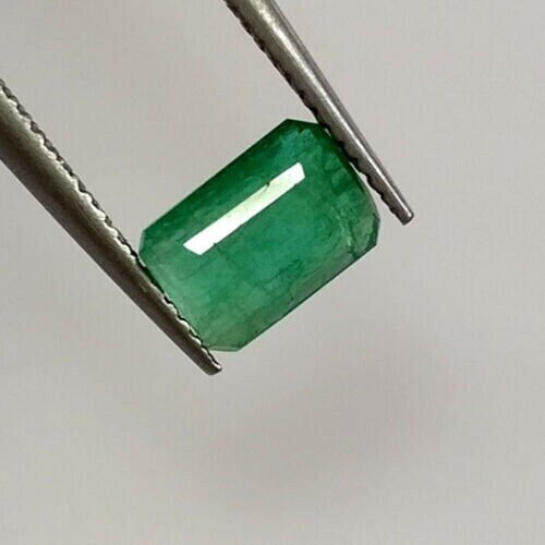 Emerald , .91cwt.  Natural Earth Mined .  Retail Replacement Appraisal: 280US.