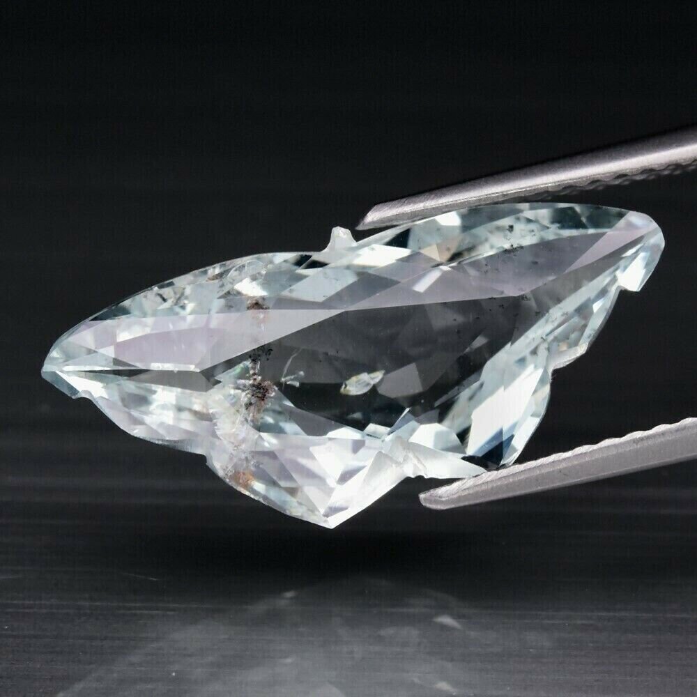 Aquamarine. Approx.  4.7cwt. Natural Earth Mined.20x9.2x5.5mm. Hand Carved. Unheated. See Video