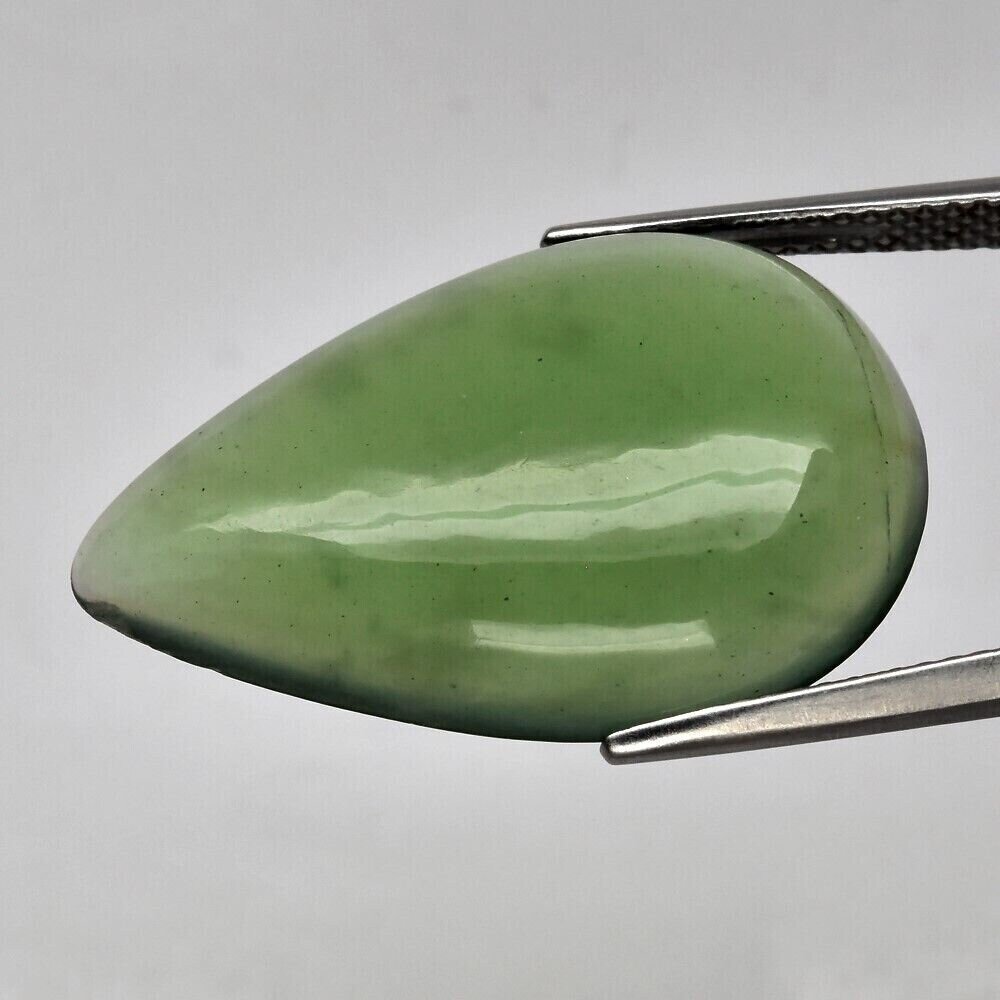 Serpentine, 14.9 cwt Untreated . 26.2x17x5.1 mm. Why Settle for Imitations? See Video