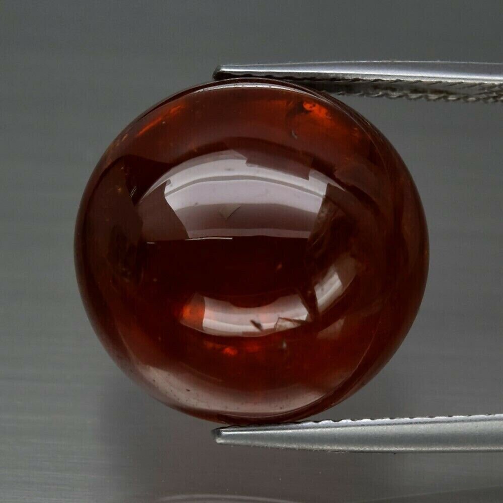 Garnet, 24.6cwt. Natural Earth Mined .  Retail Replacement Appraisal: 320US. 15x15x9.4mm. See Video