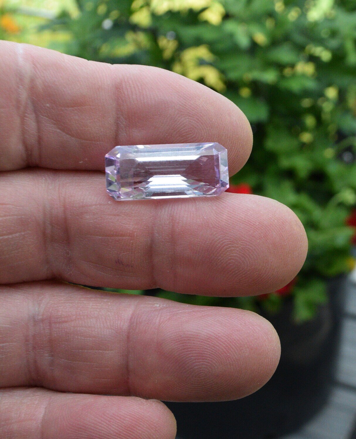 19 cwt  Untreated Earth Mined  Kunzite Pendant Size. Appraisal: $625. 23x11x8.2 mm.
