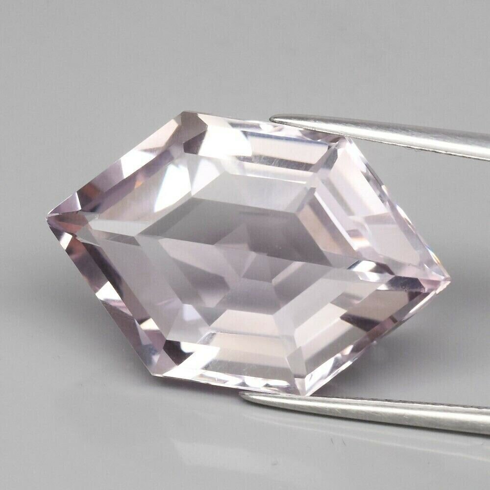 Amethyst. 18.9 cwt.  Earth Mined, No Treatments.  24.3x15.7x9.8mm. February Birthday. Video