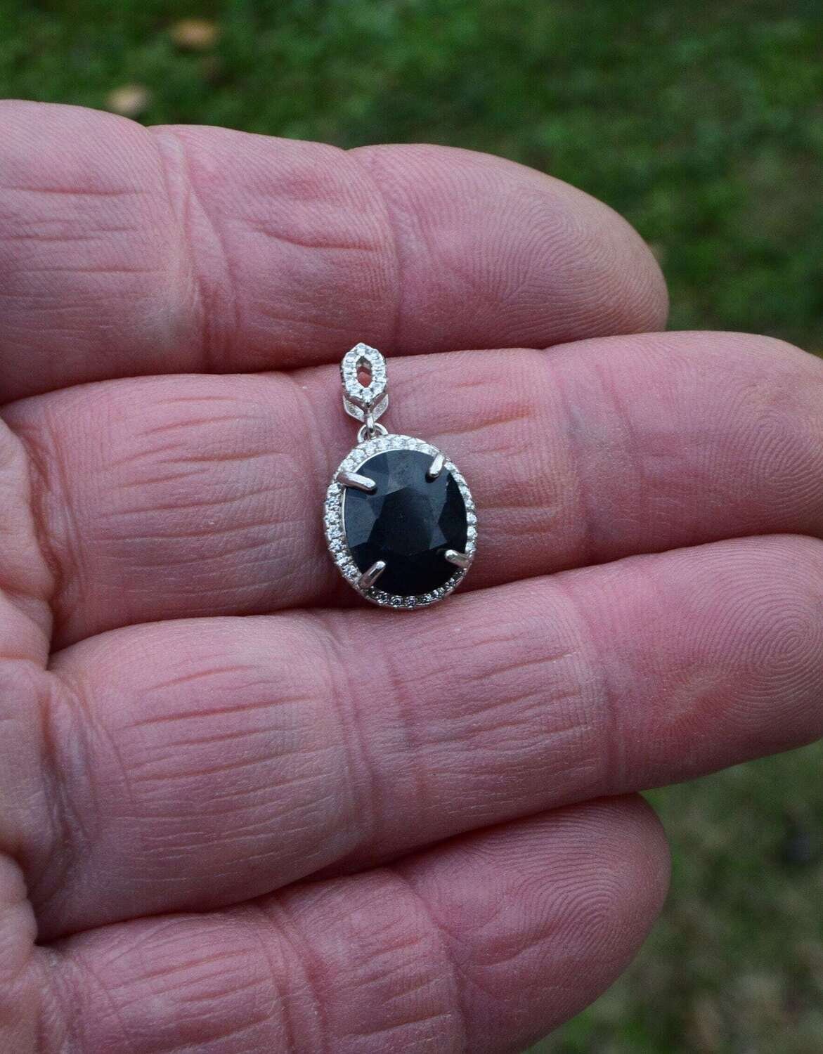 Sapphire Pendant, Appraised by Master Valuer, $955,  4.25 ct. Earth Mined. See Video