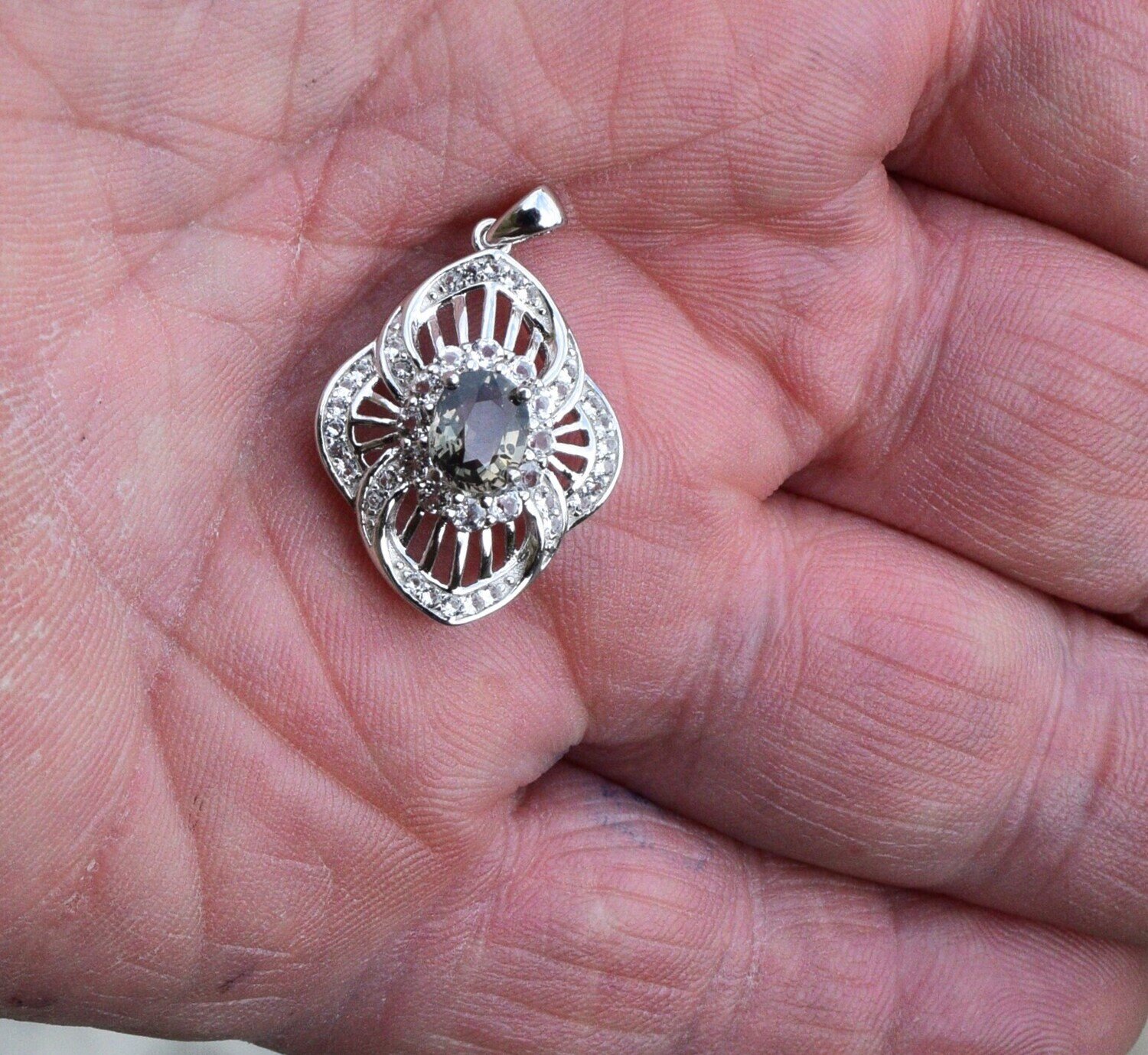 Sapphire Pendant  1.18 cwt. Greenish Yellow Sapphire. Natural Earth Mined  Unheated. See Video