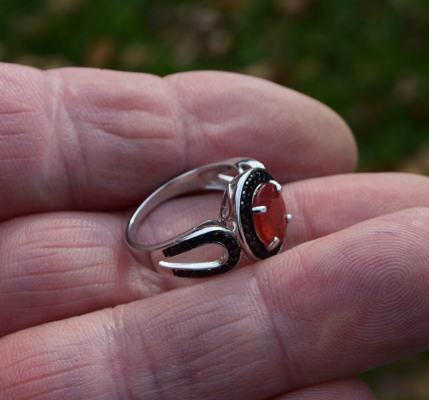 Size 7 Ring. 2.47cwt Orange Sapphire .9.3x7.3x3.8 mm. September Birthday. See Video