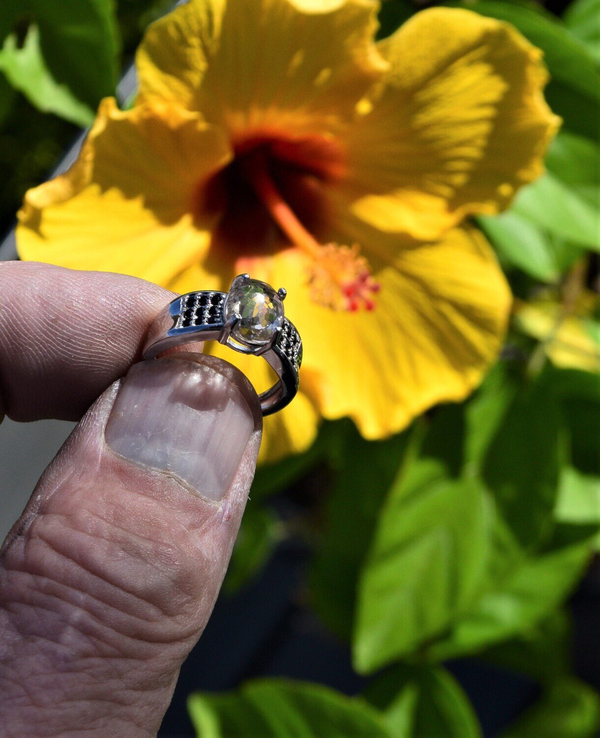 Ring Size 7. Morganite 1.75 cwt. Natural Earth Mined . Approx. 9.7x7.5mm  Black Spinel Melee See Video