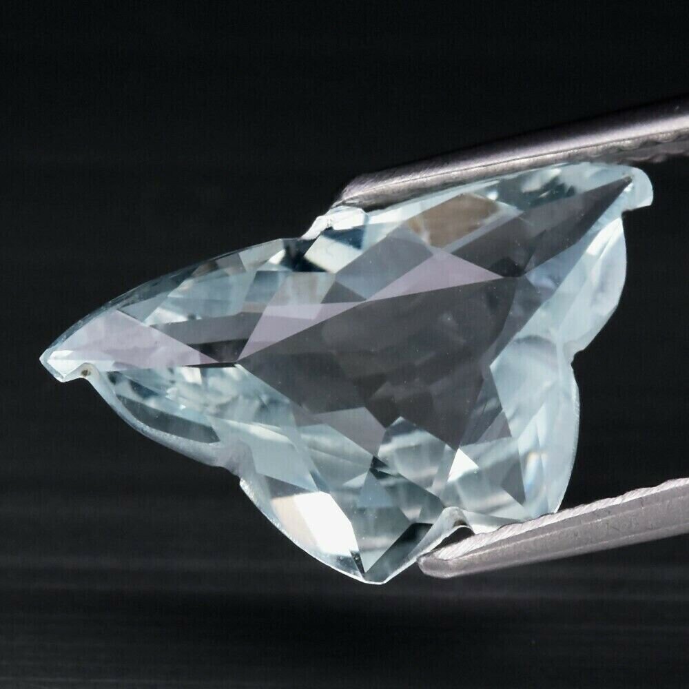 Aquamarine, 2.56 cwt. Natural Earth Mined .  Butterfly. 15X8.7MM. See Video