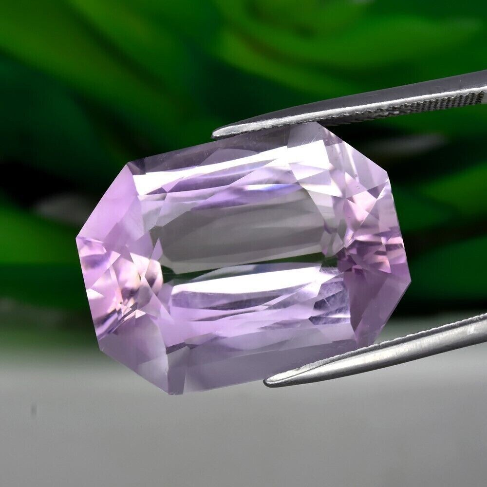 Amethyst. Unheated, Untreated.  Master Valuer Appraised. 27.9cwt. 22.2x17x11.4mm. February Birthday. See Video.
